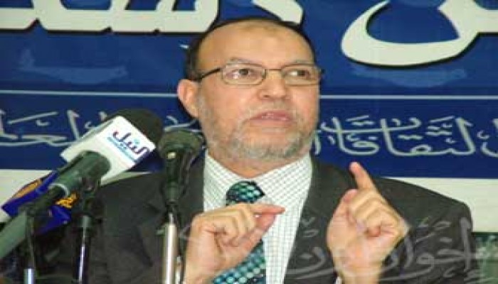 أتواصوا به؟! بل هم قوم طاغون