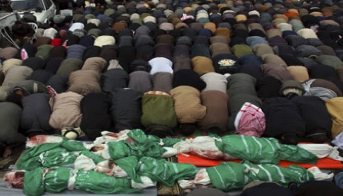 مشاهد حية مع أسر الشهداء في غزة