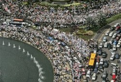 العالم كله يتظاهر ضد المجازر الصهيونية في غزة