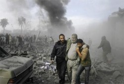 عبور 25 جريحًا فلسطينيًّا وسيارات إسعاف وأدوية عبر رفح