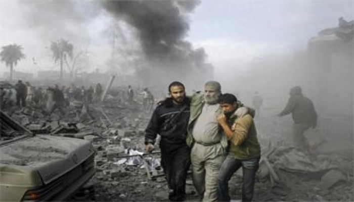 عبور 25 جريحًا فلسطينيًّا وسيارات إسعاف وأدوية عبر رفح