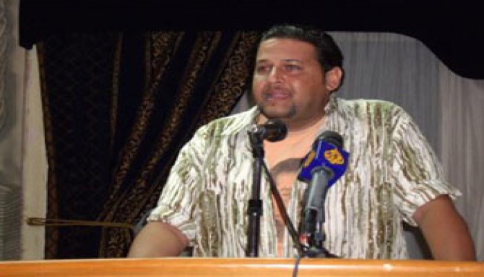 اعتقال معاق تظاهر أمام السفارة الصهيونية بمفرده!!