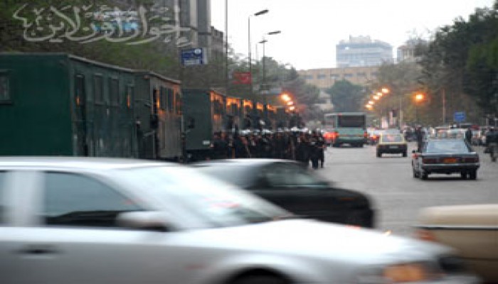 اعتقال المئات ومحاصرة نقابة الأطباء لمنع مؤتمر دعم غزة