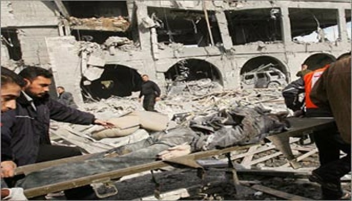 320 شهيدًا وأكثر من 1500 جريح حصاد المجزرة الصهيونية