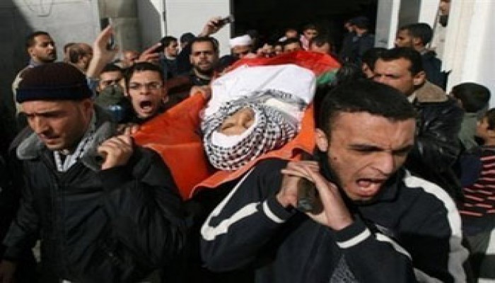 فلسطيني يطعن 4 صهاينة بالسكين في رام الله