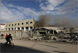 الصهاينة يستخدمون أسلحةً محرمةً دوليًّا في قصف غزة