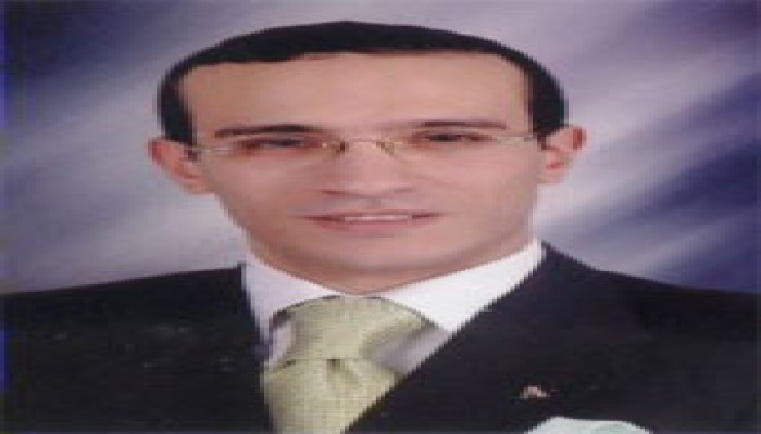 شرعية "البيادة" في مواجهة الحذاء "الشرعي"