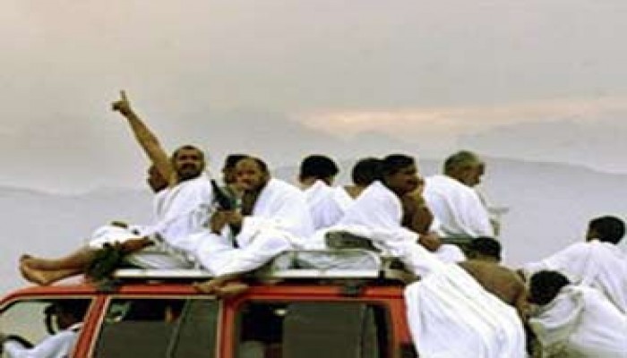 ضيوف الرحمن يستعدون لرمي جمرة العقبة