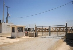 الاحتلال الصهيوني يواصل غلق معابر غزة وسط تحذيرات دولية