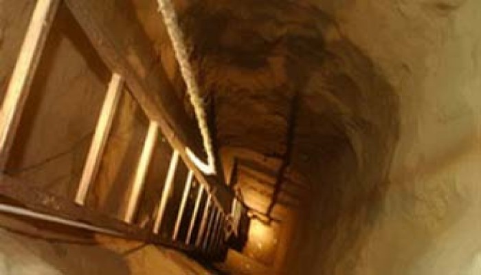 أهالي ضحايا الأنفاق: مصر تضحي بأبنائنا