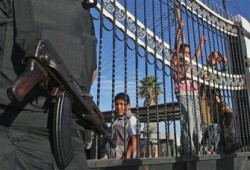 مصر تفتح معبر رفح جزئيًّا لعبور مرضى وعالقين