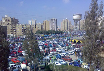 سوق السيارات المستعملة.. "عجلُه نايم"!