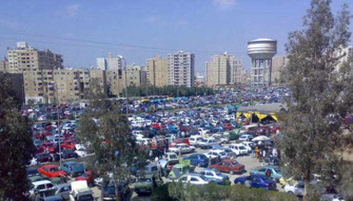 سوق السيارات المستعملة.. "عجلُه نايم"!