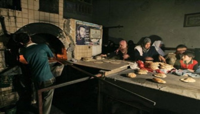 في ظل الحصار.. عودة أفران الطين إلى غزة!