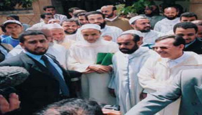 حصار جماعة العدل والإحسان يمتد إلى خارج المغرب!