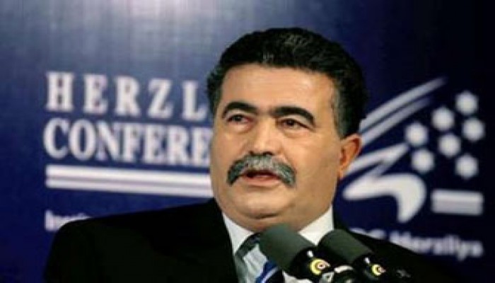 محامون مغاربة يطالبون باعتقال وزير الحرب الصهيوني السابق