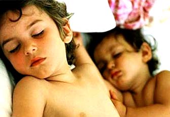 التوازن بين طفليَّ التوءم