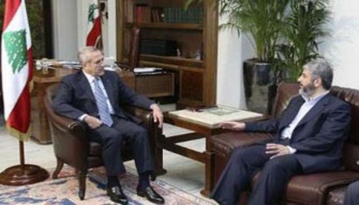 مشعل يختتم زيارته للبنان وحماس تدعو إلى مسيرات حاشدة