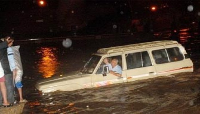 عشرات القتلى والمفقودين في فيضانات باليمن والمغرب