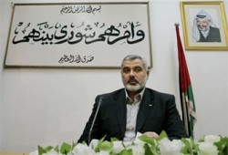 مصر تعد حكومة هنية بفتح معبر رفح لعودة المعتمرين والمرضى