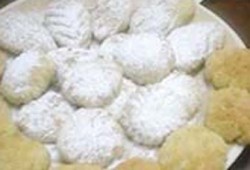 "كعك العيد".. مضى زمن الصناعة البيتي