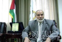 بحر يدعو إلى حوار داخلي والاحتلال الصهيوني يغلق معابر غزة