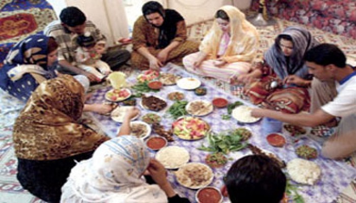 الترابط الأسري.. رمضان بداية مناسبة