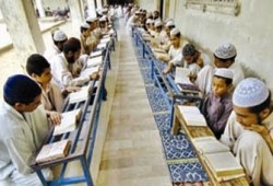 القرآن.. مشروعك الرباني في رمضان