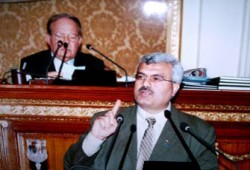 النائب جادو يطلق حملة لتطهير ترعة المحمودية