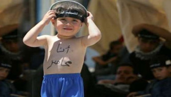 وفاة رضيعين بأول أيام الإضراب وحكومة غزة تتوعد المضربين