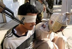 العراق.. استنكار الاعتقالات والتفاوض مع الاحتلال