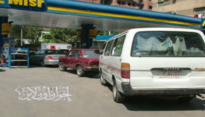 أزمة البنزين 80 في مجلس الشعب