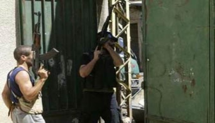 مقتل 3 وإصابة 32 في اشتباكاتٍ شمال لبنان