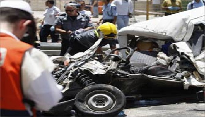 مقتل 4 وإصابة 36 آخرين في هجوم على حافلة صهيونية