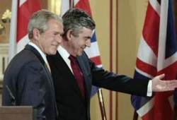 اتفاق أمريكي بريطاني على عدم الانسحاب من العراق