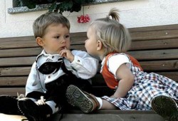 أخشى على أولادي من أهل زوجي!!