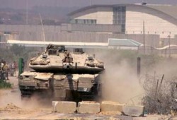 25 دبابةً صهيونيةً تتوغل في منطقة بيت لاهيا