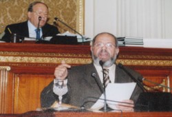 نقل "زرائب" الخنازير من الخصوص استجابةً لعليوة