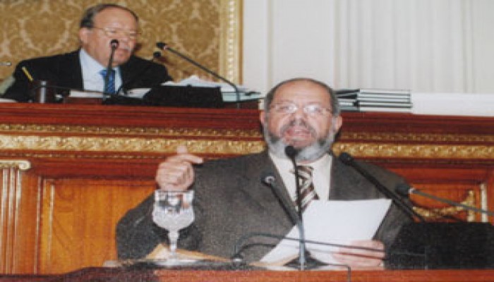 نقل "زرائب" الخنازير من الخصوص استجابةً لعليوة