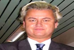 صاحب "فتنة" يُسوِّق للفيلم في الدنمارك