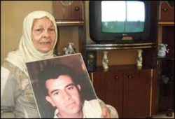 إطلاق سراح أسير لبناني تمهيدًا لتبادل أسرى مع حزب الله