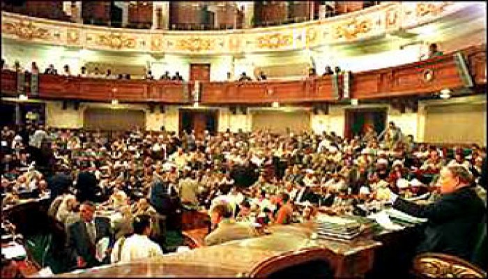 نواب البرلمان يحمِّلون التقاعس الأمني والطوارئ مسئولية حوادث الذهب