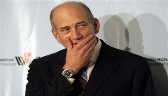 أولمرت يطالب رئيسة الكونجرس بحصارٍ شاملٍ ضد إيران