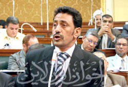 د. أبو بركة يحصل على 3 موافقات لدائرة كوم حمادة