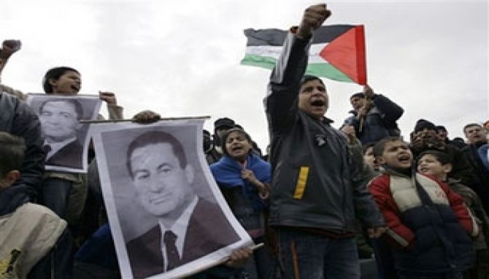 مصر تسمح بعبور مرضى فلسطينيين للعلاج