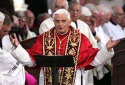 ضحايا الانتهاكات الجنسية من القساوسة يتظاهرون ضد بابا الفاتيكان