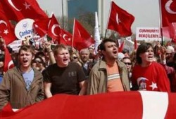 تركيا.. استمرار حملة المتطرفين العلمانيين ضد العدالة