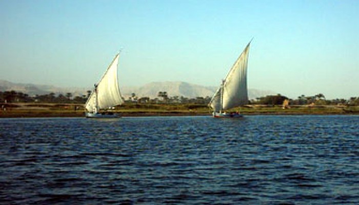 أوصاف الماء الصالح للطهارة