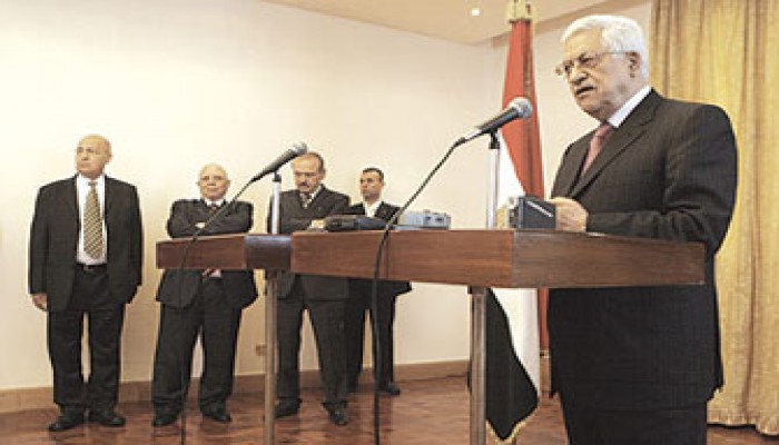 قيادات فتحاوية تسعى للتخلص من حكومة فياض