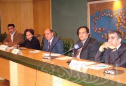 الفيدرالية الدولية لحقوق الإنسان: الفلسطينيون يعاقبون لاختيارهم الديمقراطية